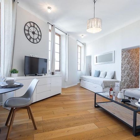 Gorgeous 1 Bdr With Gardens View In The Old Town Lejlighed Nice Eksteriør billede