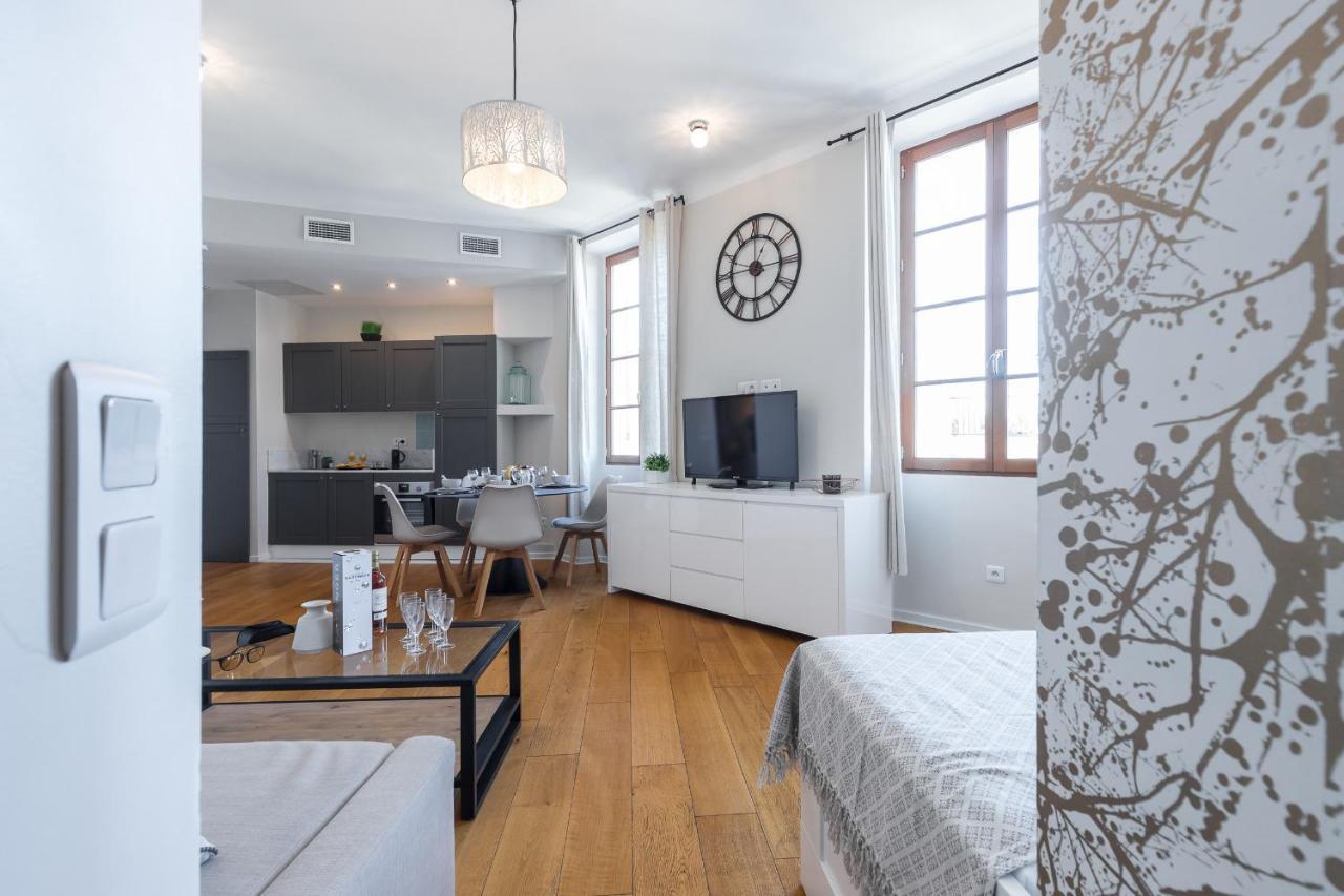 Gorgeous 1 Bdr With Gardens View In The Old Town Lejlighed Nice Eksteriør billede