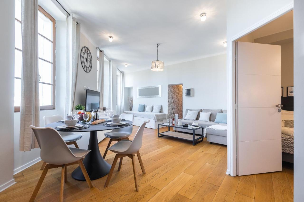 Gorgeous 1 Bdr With Gardens View In The Old Town Lejlighed Nice Eksteriør billede